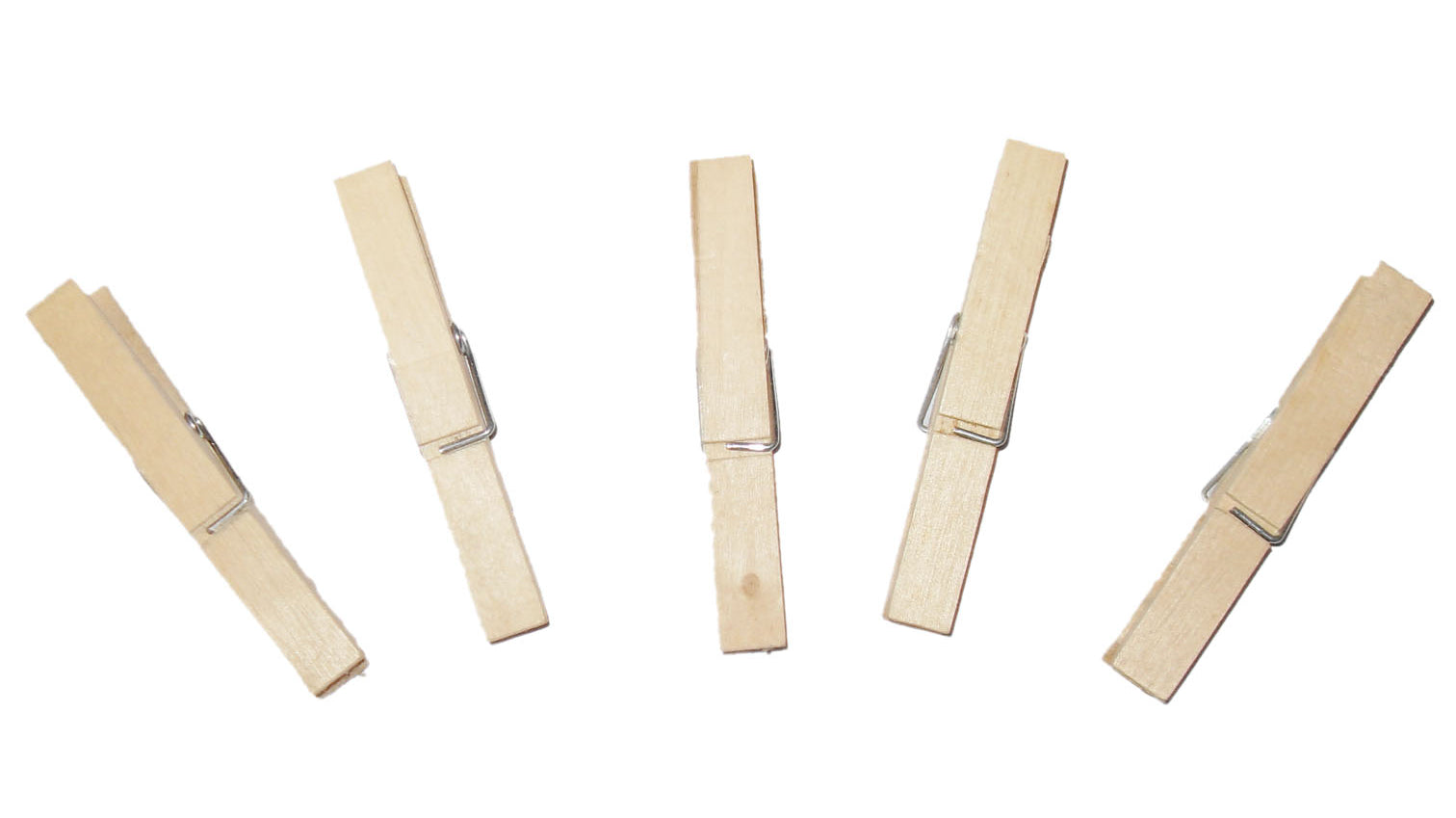 Five Different Uses of Wooden Clothing Pegs