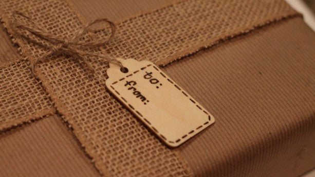 How to Make Customized Wooden Gift Tags