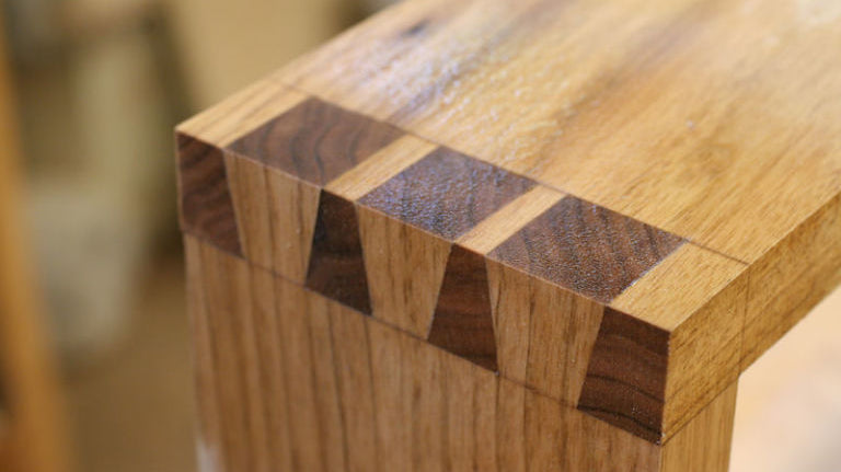 How to Stain or Paint Wooden Dowels at Home