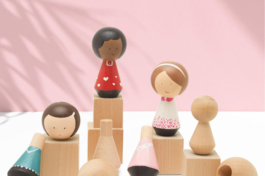 Dress-up Peg Doll Bundle