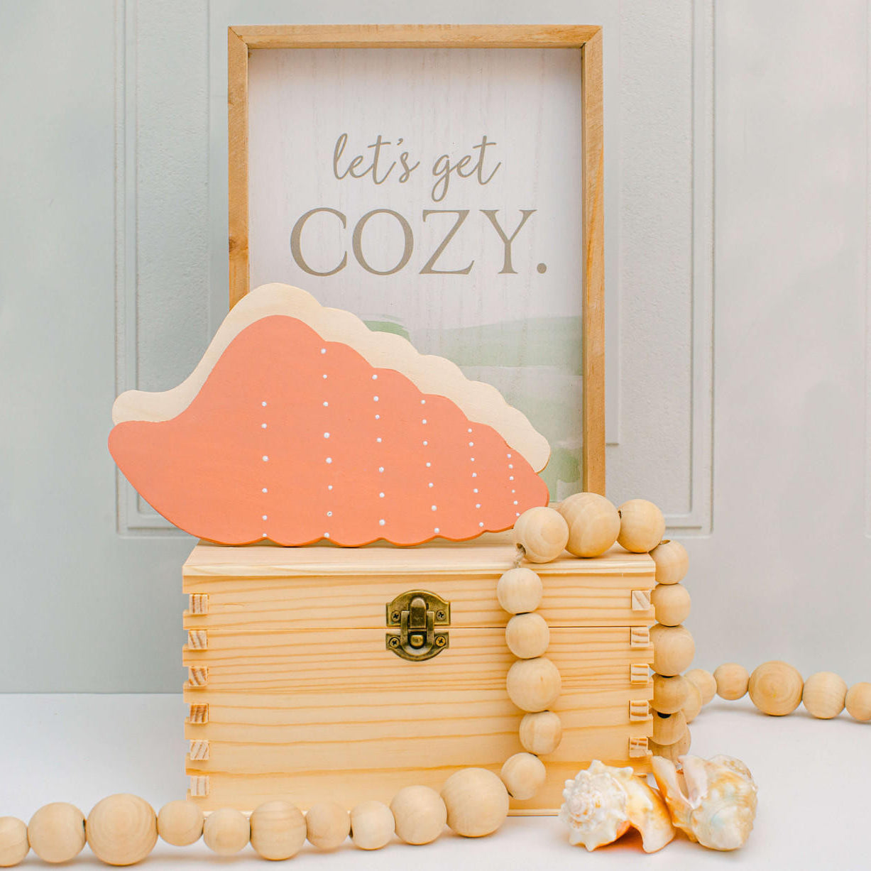 Woodpeckers Crafts 8" Wood Conch Shell Cutout, 8" x 4.25" x 1/4"