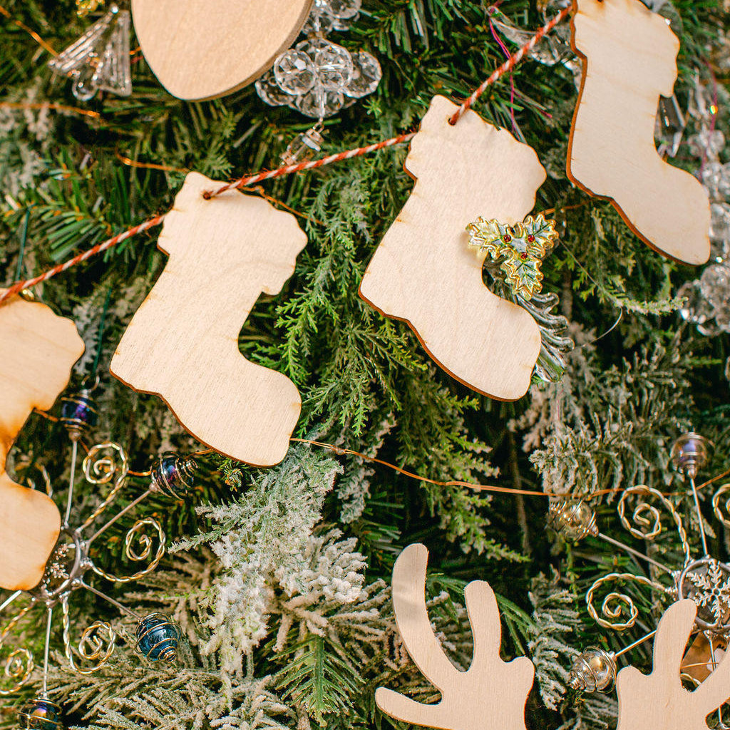 Woodpeckers Crafts Christmas Stocking Cutout with Hole, 4"