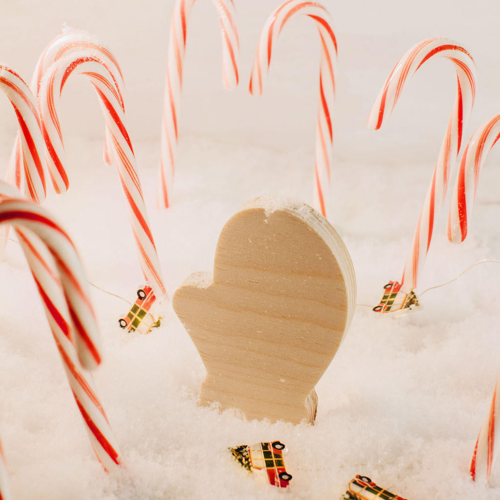 Woodpeckers Crafts Chunky Mitten