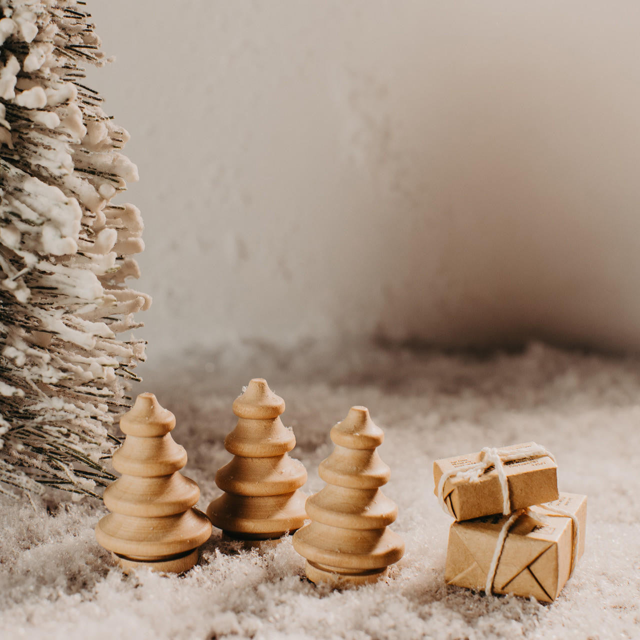 Woodpeckers Crafts Pine Tree, 1-1/4"