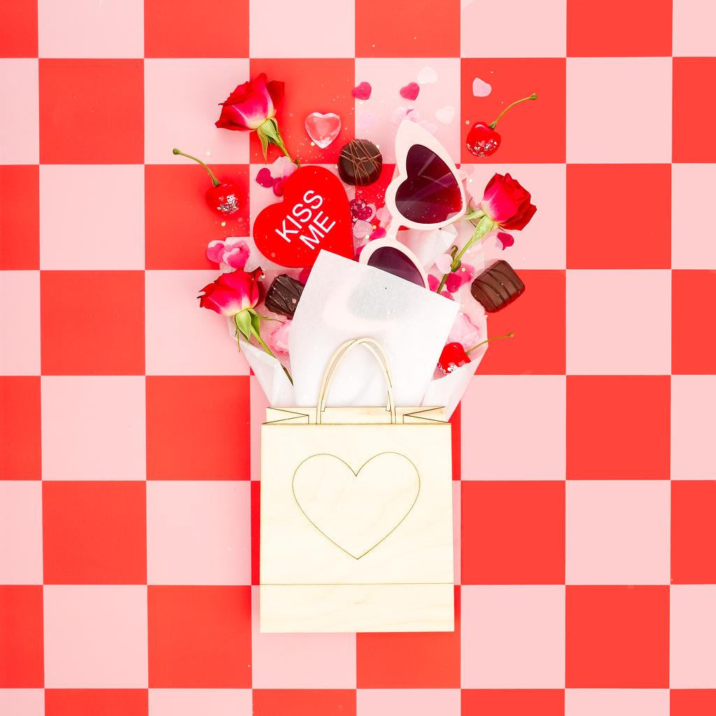 10" Shopping Bag with Etched Heart Cutout