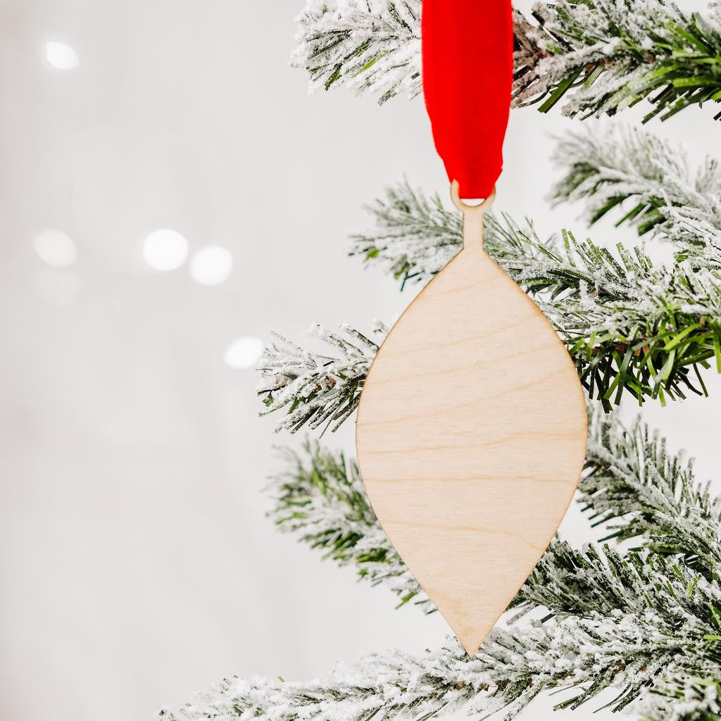 6" Leaf Ornament