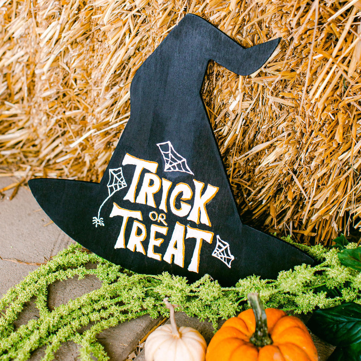 Woodpeckers Crafts Wood Halloween Witch's Hat Cutout, Small 8" x 7"