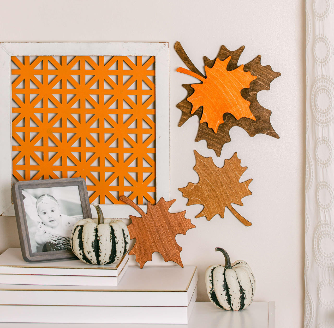 Wood Maple Leaf Cutout Small, 8" x 6"