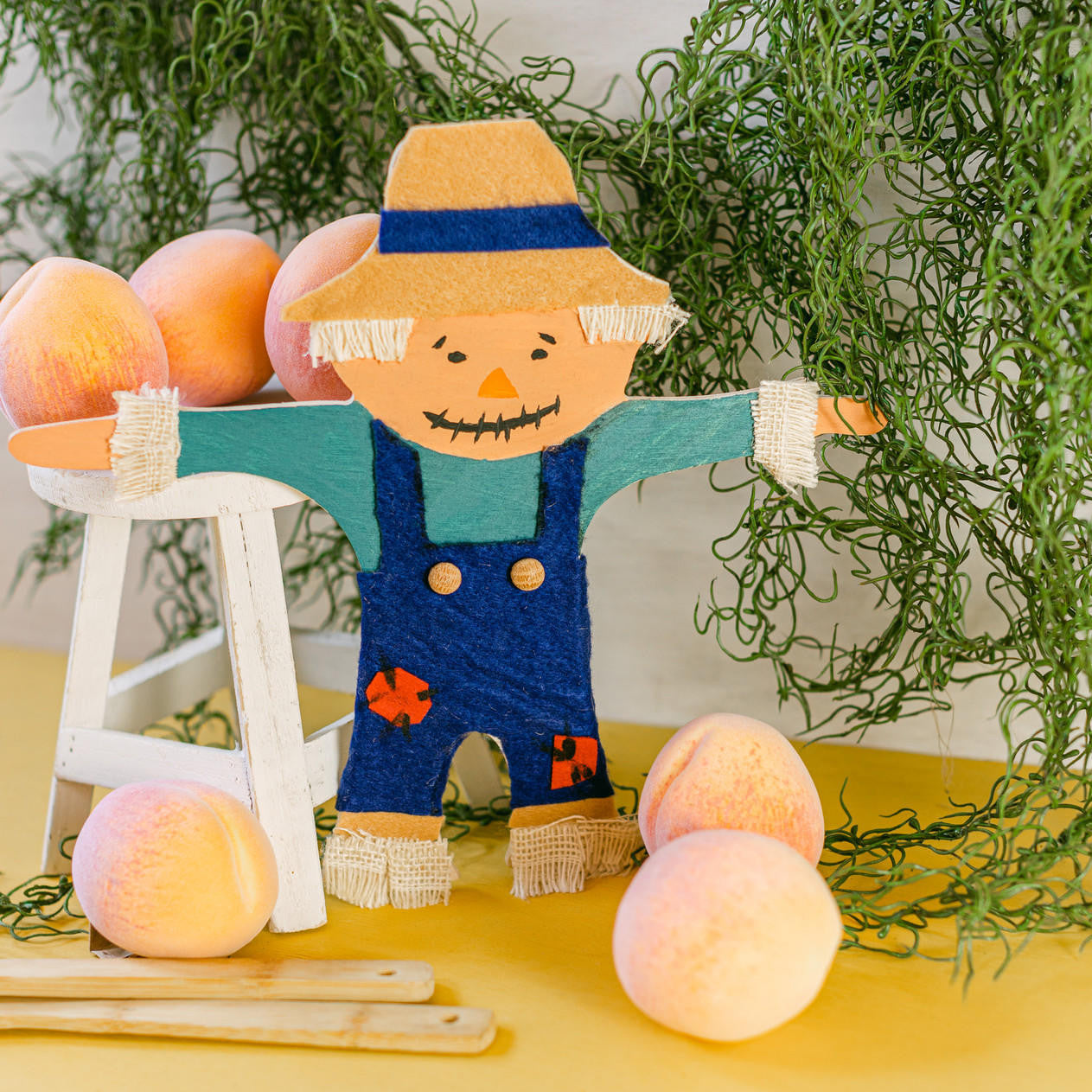 Woodpeckers Crafts Wood Scarecrow Cutout, 13" x 12"