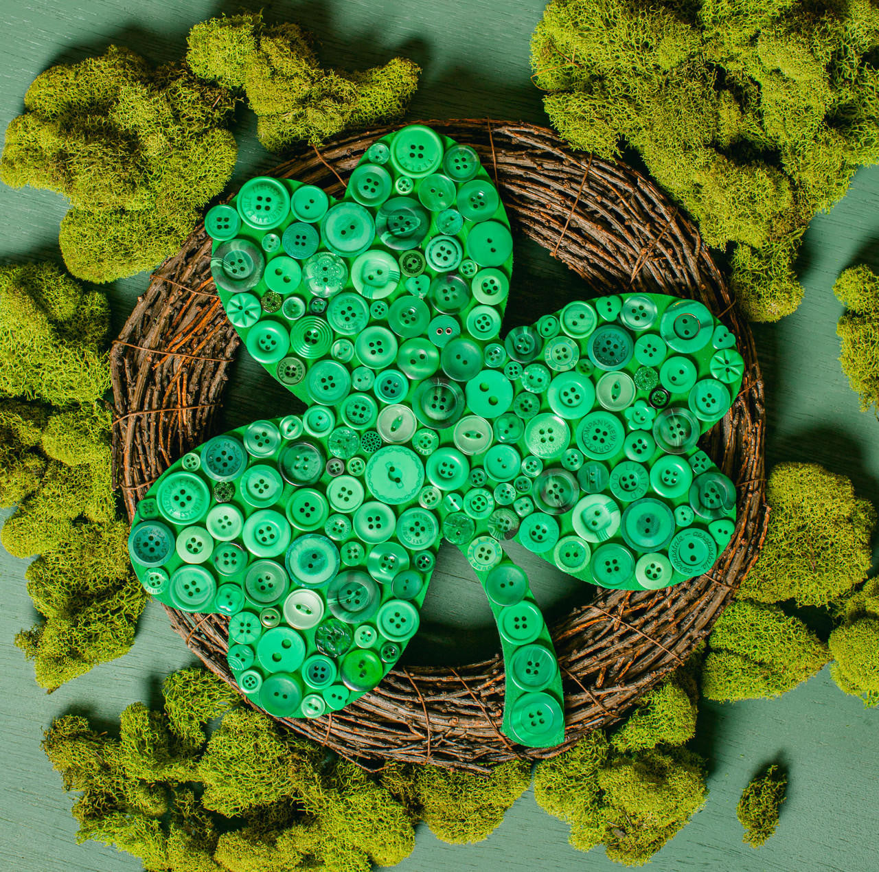 Wood Shamrock Cutout Small, 6" x 6"