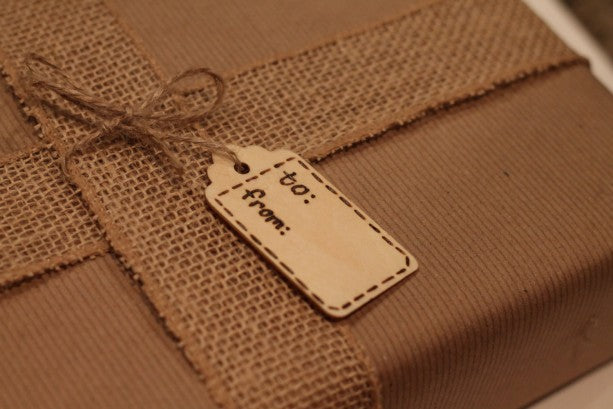 How to Make Customized Wooden Gift Tags