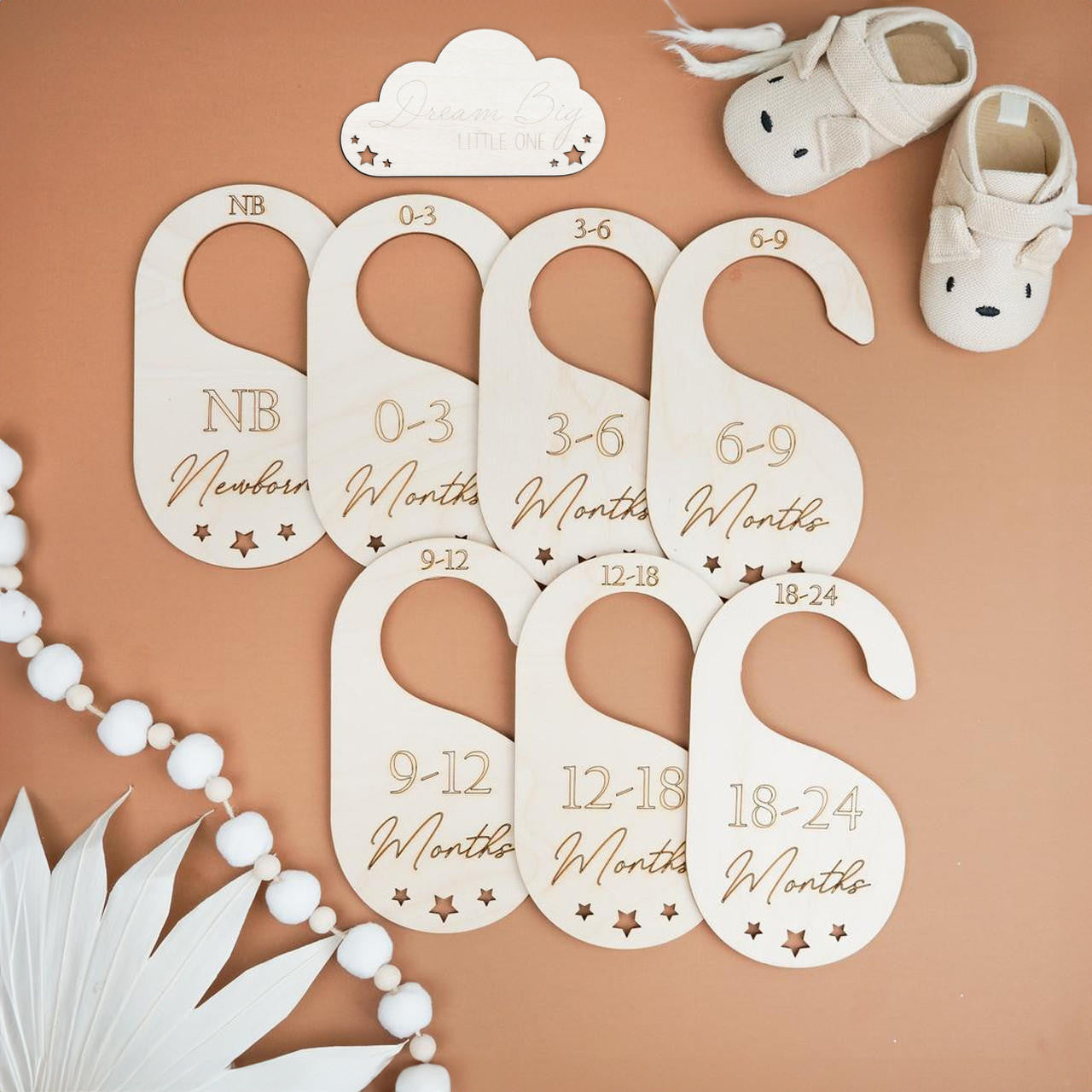 Woodpeckers Crafts Baby Closet Dividers NB to 24M With Stars, Double Sided Lettering 