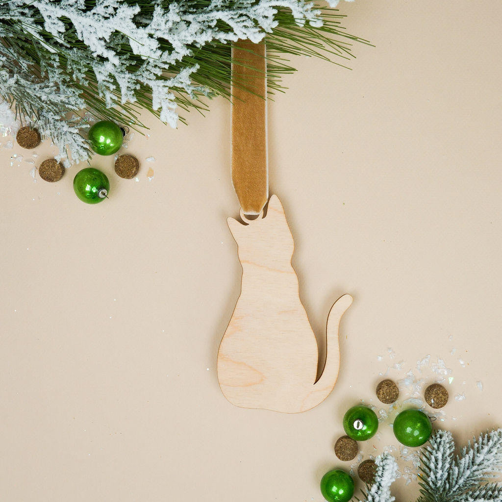 6" Sitting Cat Ornament